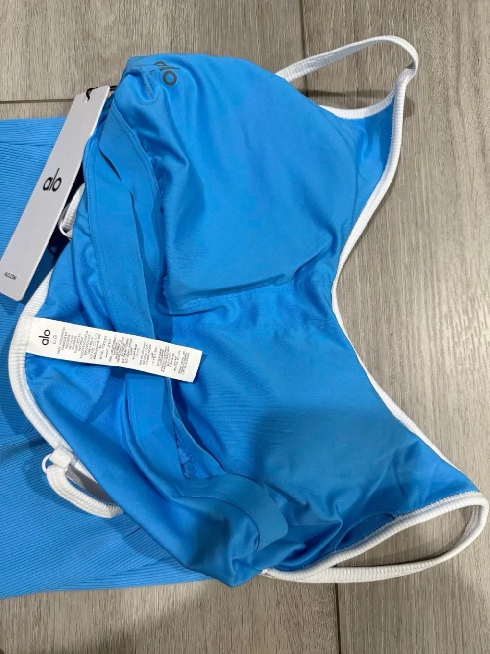 ALO Yoga fitted ribbed